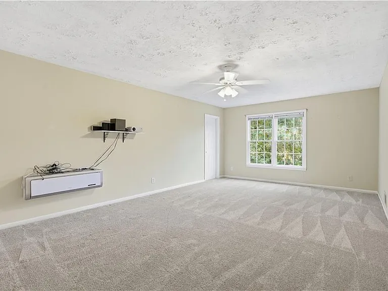 1632 Cagle Ct — Photo 28