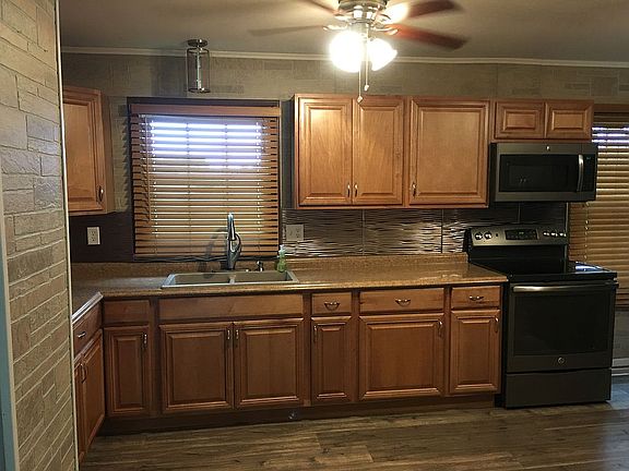4th image of 1095 Egyptian Hills Dr