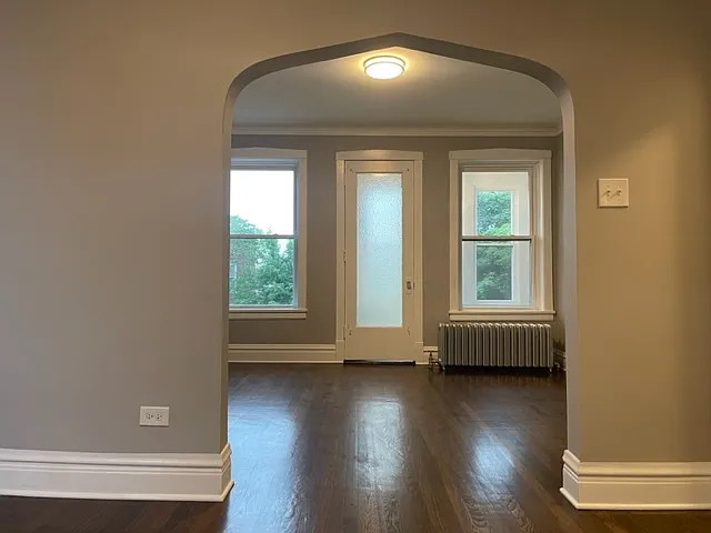 3 bed, 1000 sqft, $2,300 — Photo 4