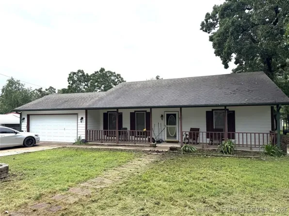 614 E 437th Rd, Spavinaw, OK 74366