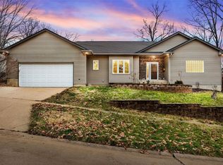 2878 Alleghany Dr NE, Cedar Rapids, IA 52402