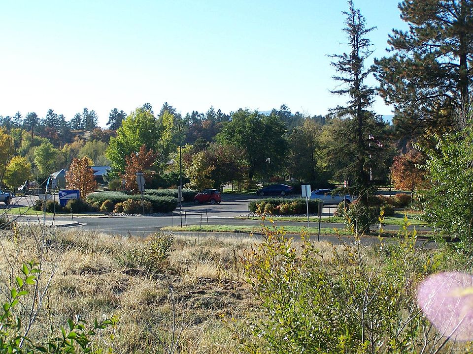 Douglas Ave-Fall Pictures 012