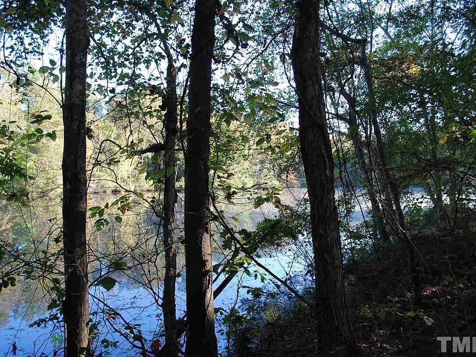 1st image of 130 Deer Creek Dr