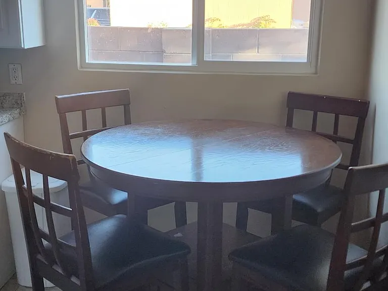 636 San Pedro Dr SE #B — Photo 3