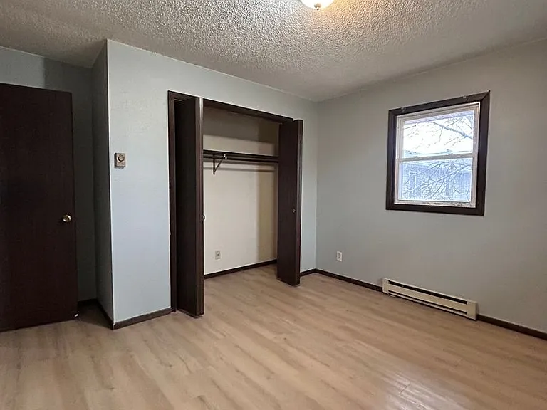 1055 Imperial Cir — Photo 5