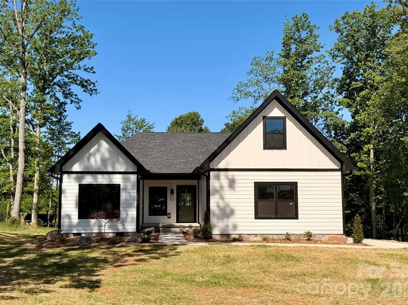 1079 Faith Ct, Morganton, NC 28655