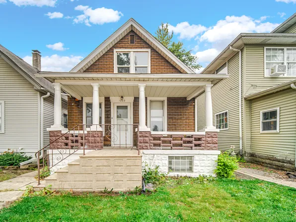 1003 N Hickory St, Joliet, IL 60435