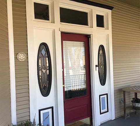 2nd image of 100 S Jackson Ave