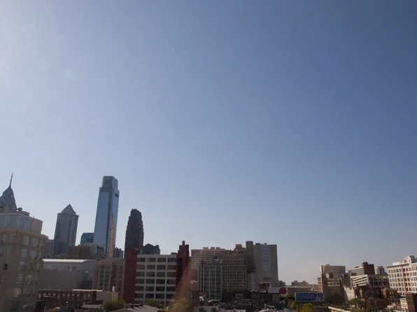 1100 Vine St APT 715, Philadelphia, PA 19107