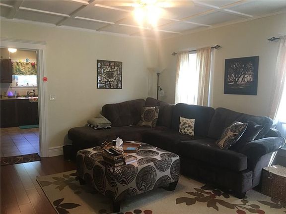 5th image of 216 Davidson Ave