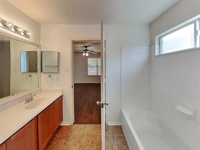 24518 Cypresspark Glen Ln — Photo 9