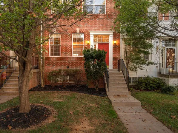 13016 Town Commons Dr, Germantown, MD 20874