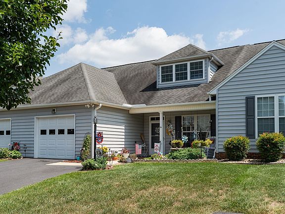 3rd image of 24 Villa View Dr