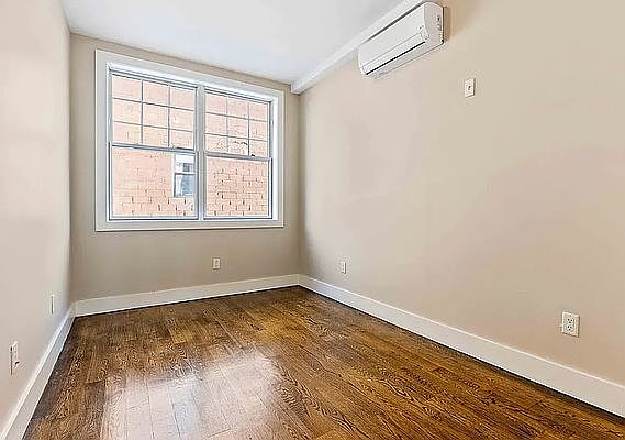 3rd image of 7A Lexington Ave #7AC