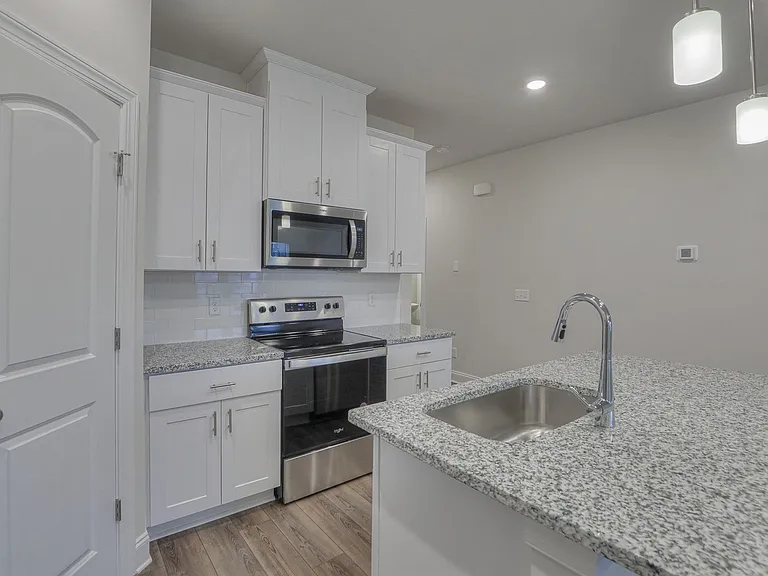 1705 Tahoma Dr — Photo 7