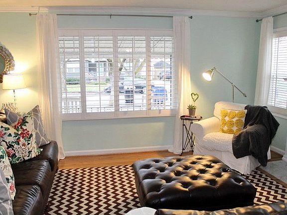 5th image of 2043 E White Cir