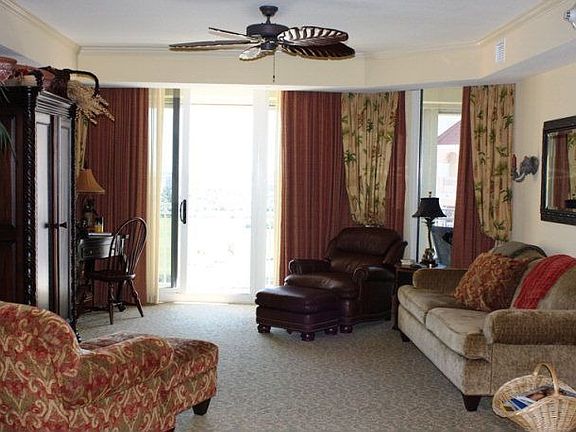 3rd image of 200 Ocean Crest Dr APT 818
