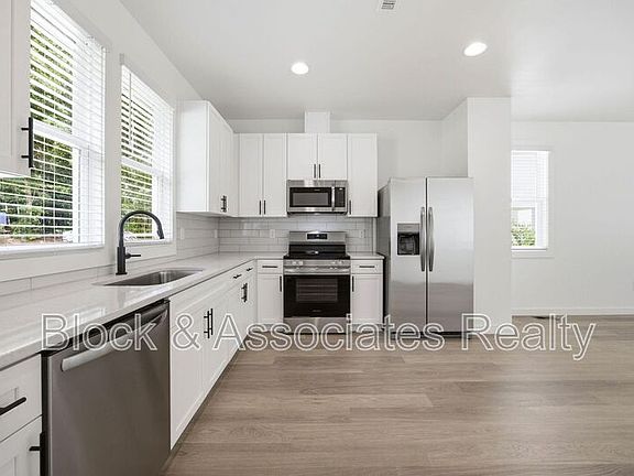 3rd image of 2815-101 Wilcox Pl