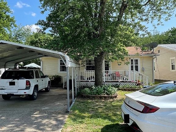 2nd image of 2112 Taft St