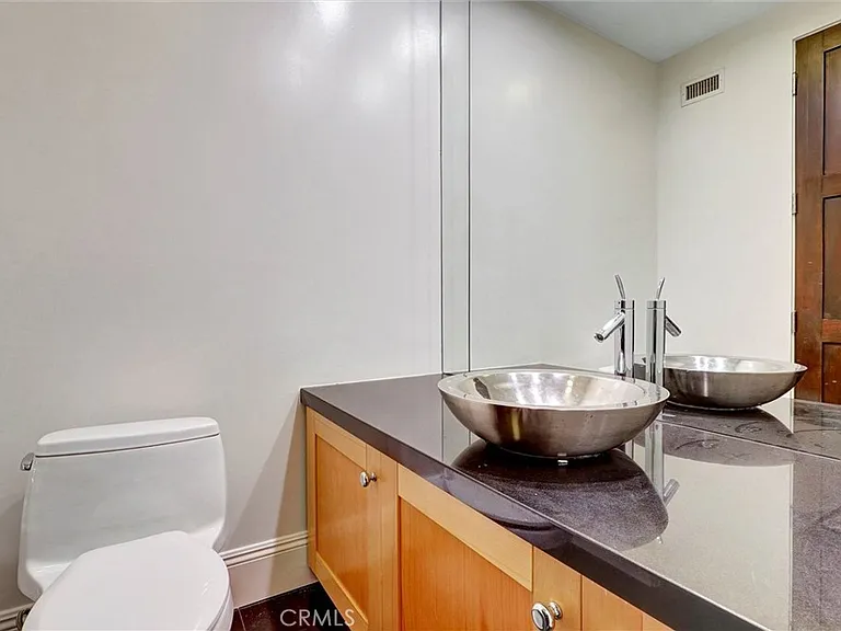 2323 S Beverly Glen Blvd #8 — Photo 28