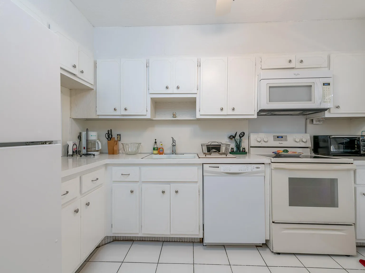 2 bed, 2.0 bath, 980 sqft, $2,100 — Photo 3