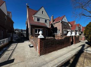 13170 227th St, Springfield Gardens, NY 11413