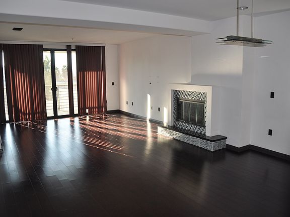 Versatile Open Floor room.