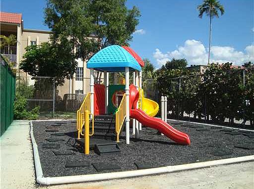 5th image of 8373 Lake Dr APT 501