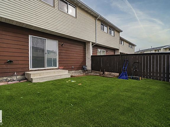 4th image of 221 Harrison Dr NW