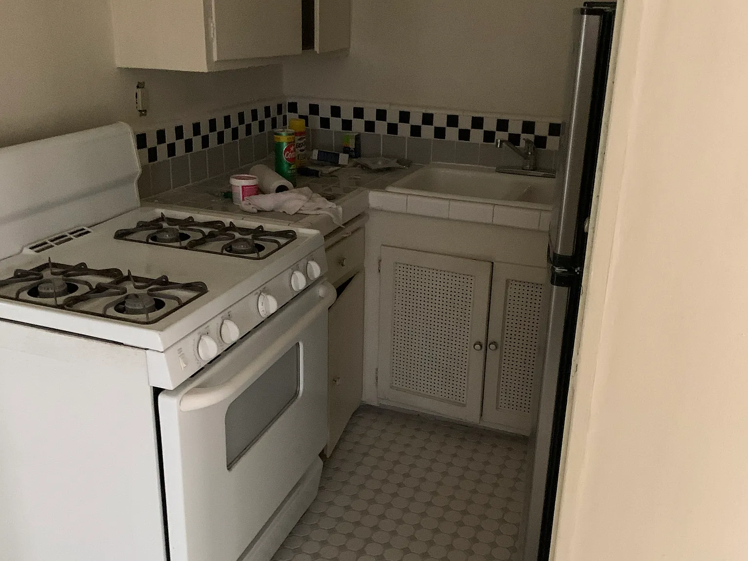 1 bed, 400 sqft, $1,995 — Photo 4