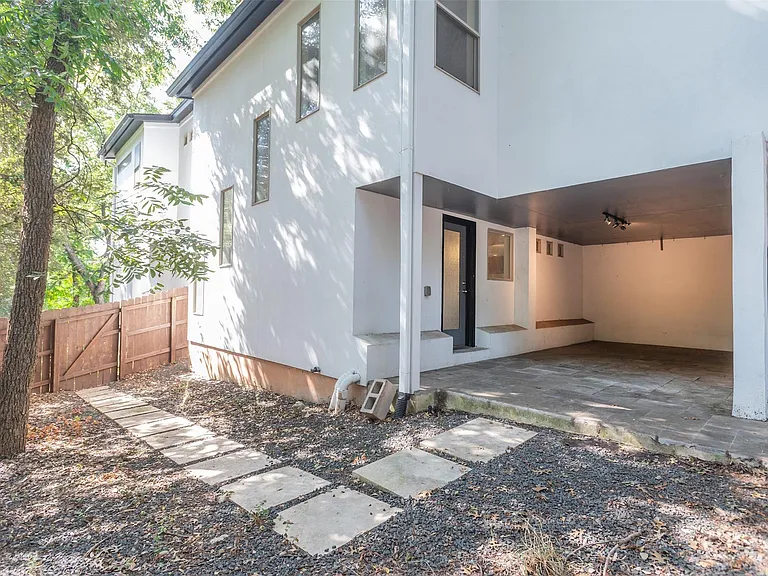 1514 Betty Jo Dr #B — Photo 22