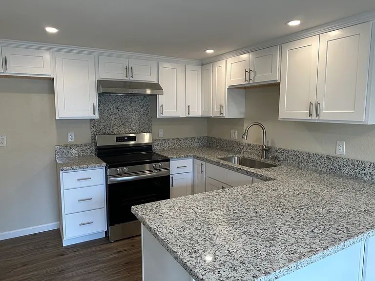 1700 Colombard Cir — Photo 2
