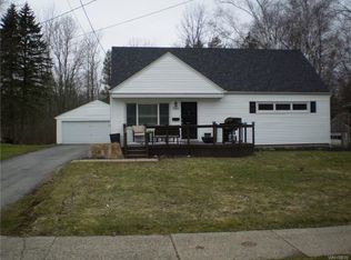 1084 Exchange St, Alden, NY 14004