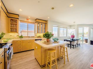 468 36th Pl, Manhattan Beach, CA 90266