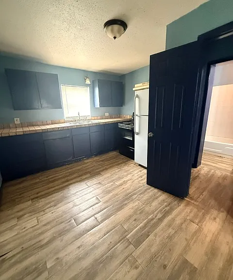 5006 Avenue M #2 — Photo 8