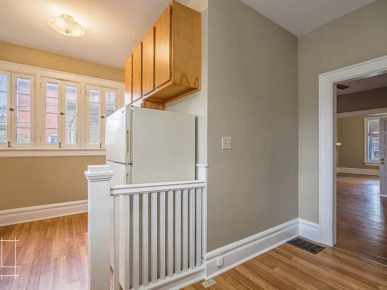 229 W 1st Ave — Photo 11