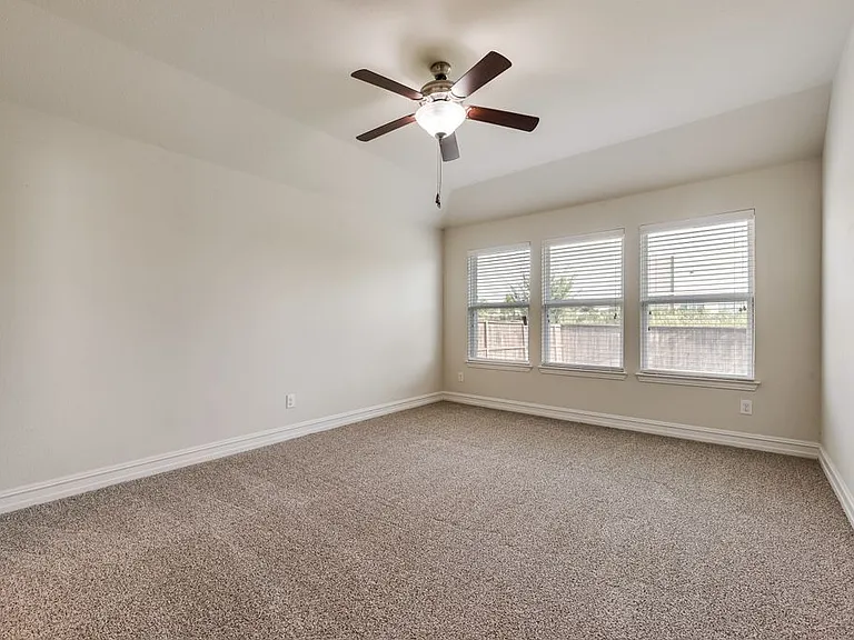 2668 Yacht Club Dr — Photo 23