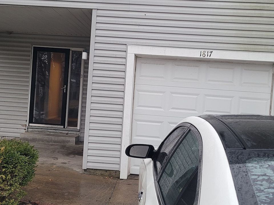 1st image of 1817 E 97th St