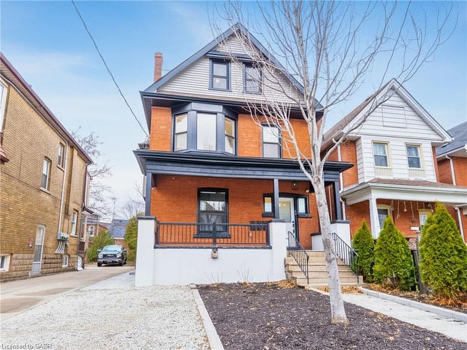 1st image of 204 Balsam Ave S