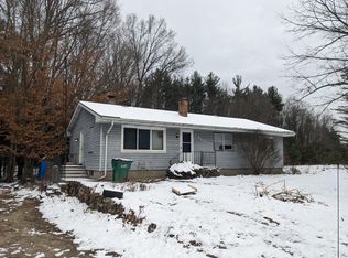 2410 W Dame Rd, Whitehall, MI 49461
