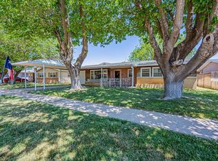 702 NE 4th Pl, Andrews, TX 79714