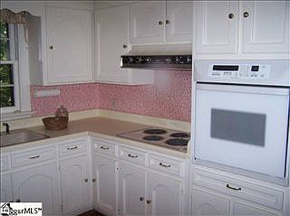 3rd image of 26 E Tallulah Dr