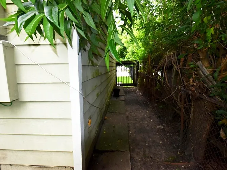 10213 Fairland Dr — Photo 29