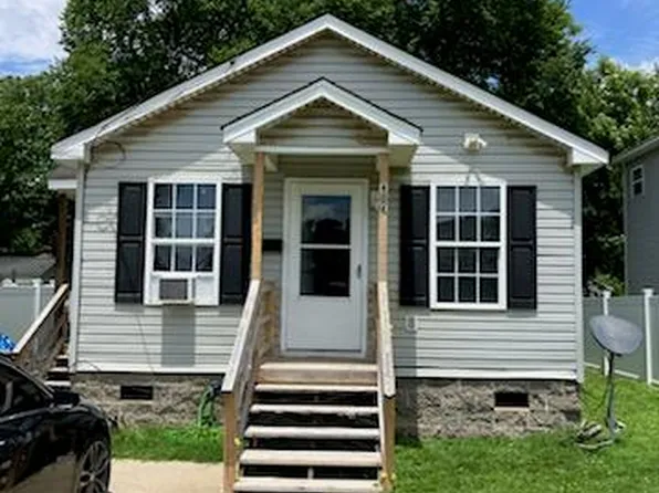 402 Webb St, Suffolk, VA 23434