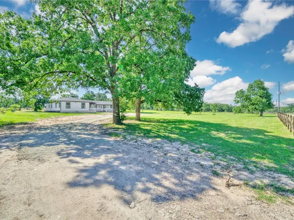 3508 Dick Barnes Loop, Bedias, TX 77831