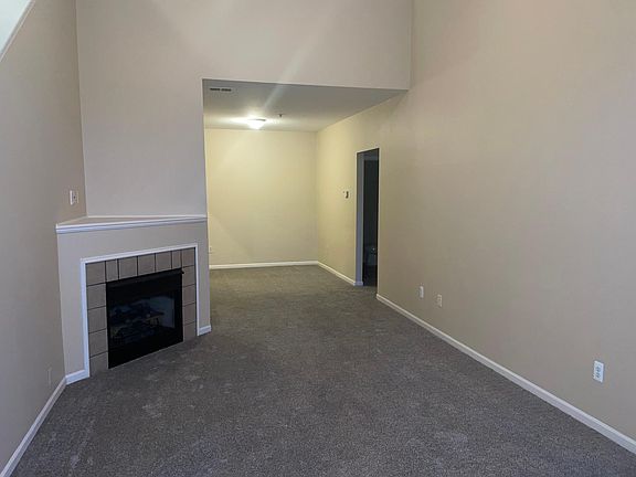 3rd image of 25975 Maritime Cir S