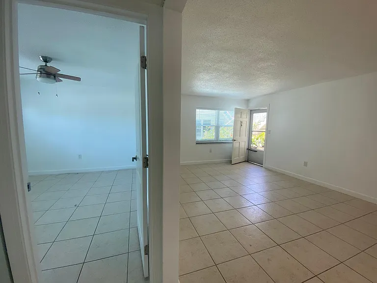 506 71st Ave #4 — Photo 9
