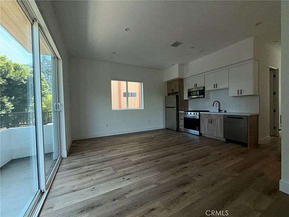 2nd image of 5044 Laurel Canyon Blvd