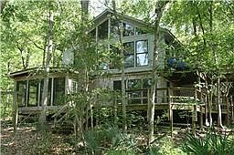 2nd image of 100 Shoreline Dr