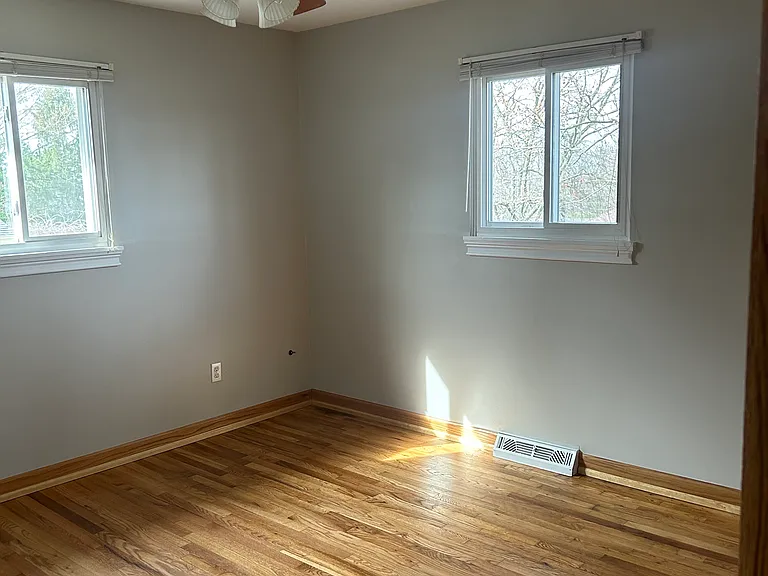 1312 Cherry Ln — Photo 12